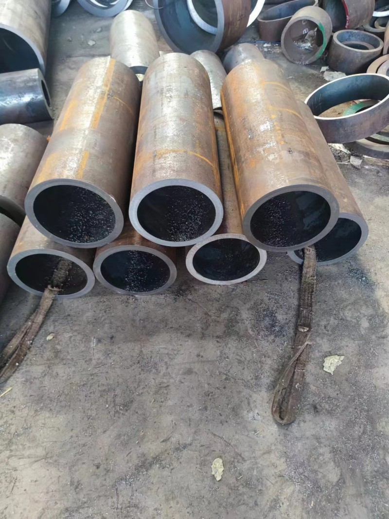 波密波密波密12Cr1MovG无缝钢管切割
